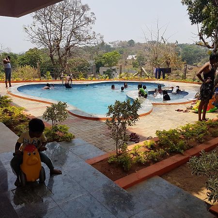 Dolphin Resort Yelagiri Eksteriør bilde