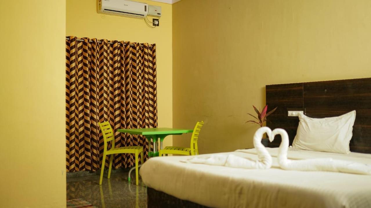 Dolphin Resort Yelagiri Eksteriør bilde