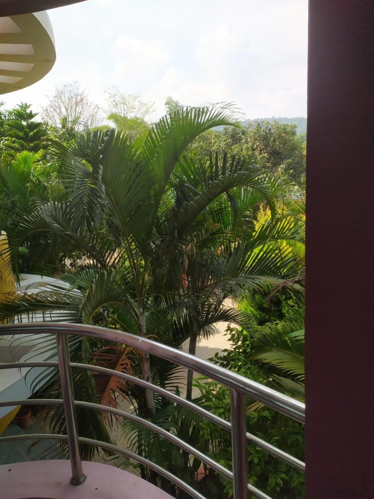 Dolphin Resort Yelagiri Eksteriør bilde