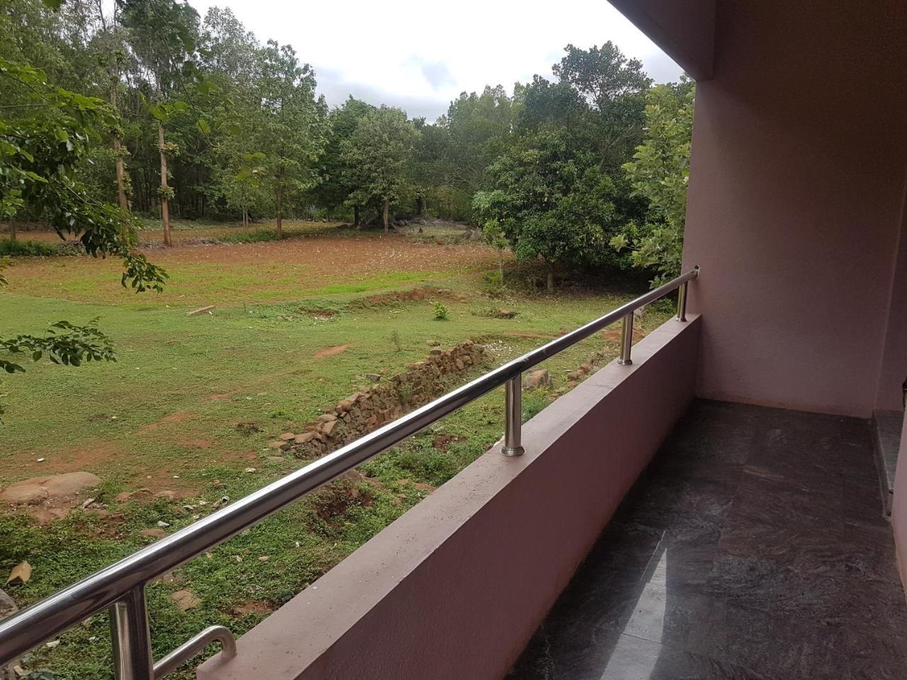 Dolphin Resort Yelagiri Eksteriør bilde