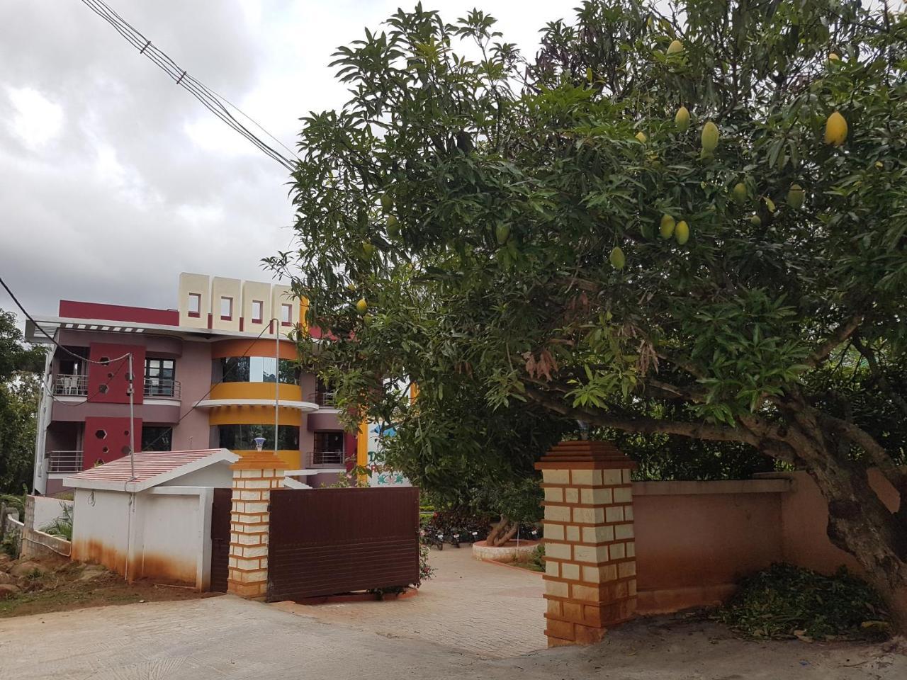 Dolphin Resort Yelagiri Eksteriør bilde